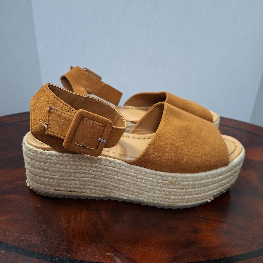 American Eagle Tan Faux Suede Open Toe Buckle Strap Platform Espadrilles Sandals - Picture 4 of 16